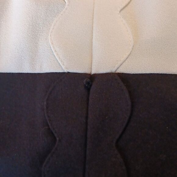 NWT. Tahari ASL Black and White Scalloped Dress. - Picture 14 of 14
